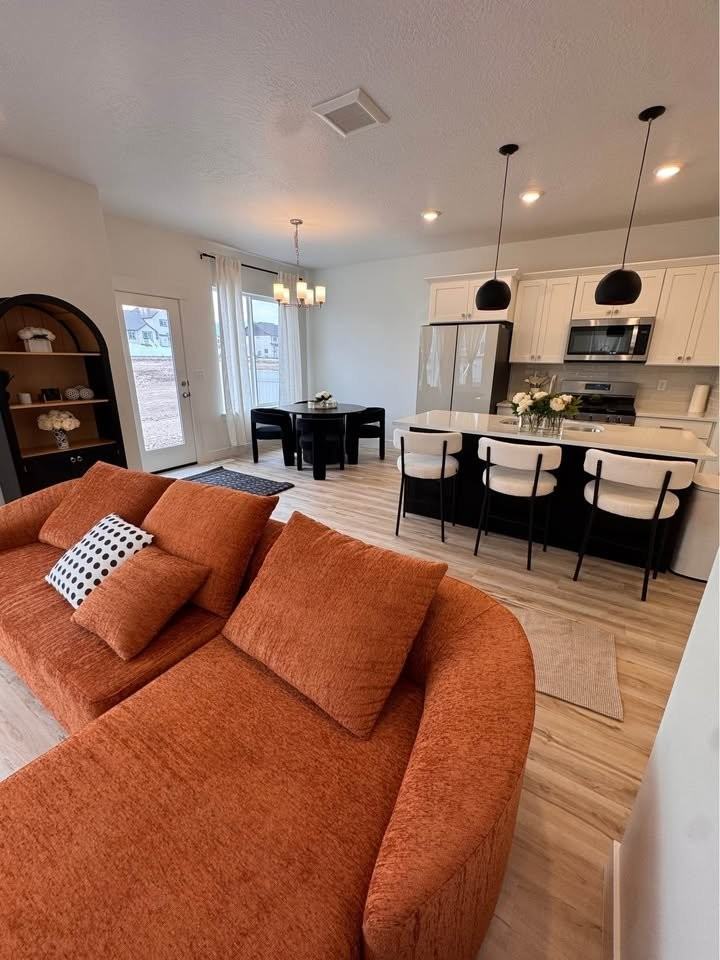 14146 S Blackbrush Cir - Photo 3 of 20