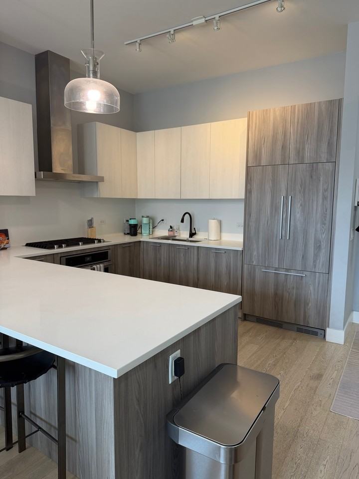 367 W Locust St #504 - Photo 4 of 12
