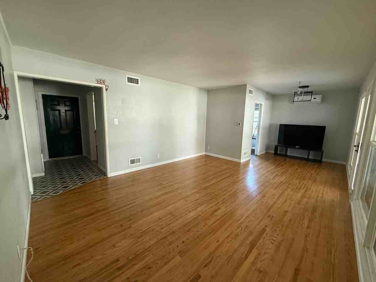 8056 Darby Pl