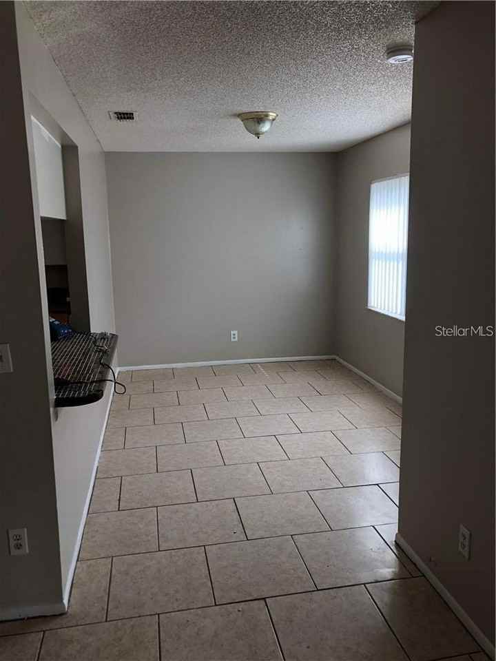 2408 Swailes Dr #7 - Photo 4 of 11
