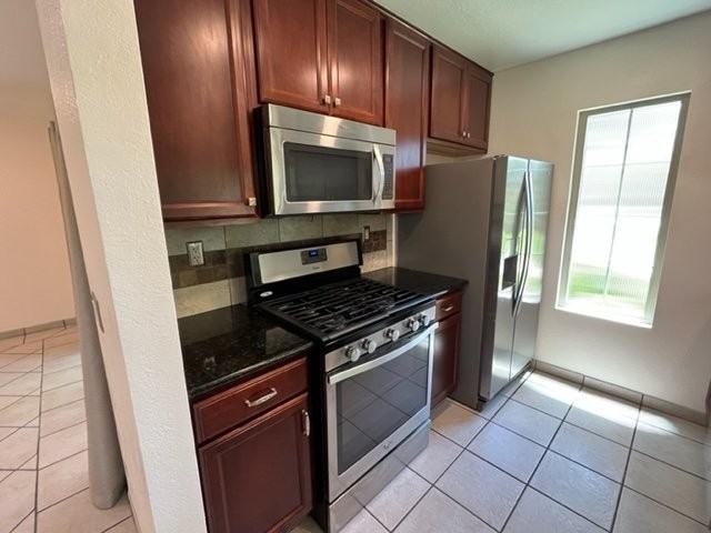13076 Wimberly Sq - Photo 3 of 20