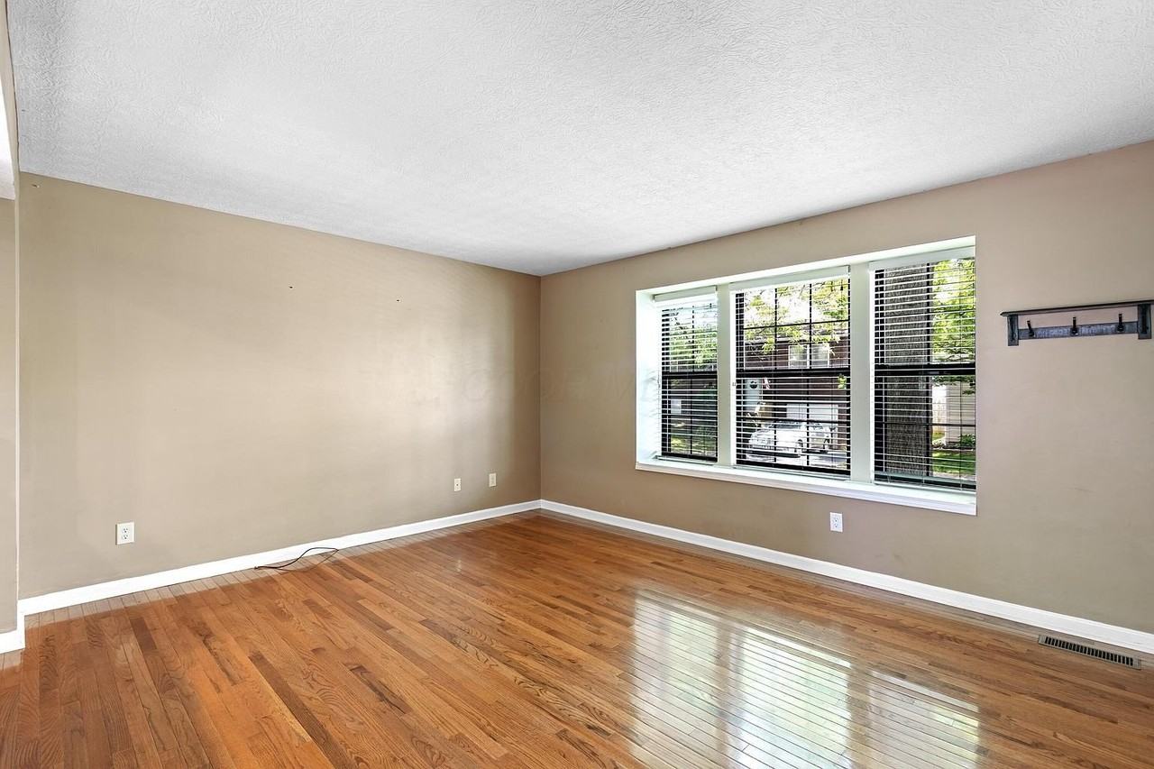 7701 Kelvinway Dr - Photo 6 of 7