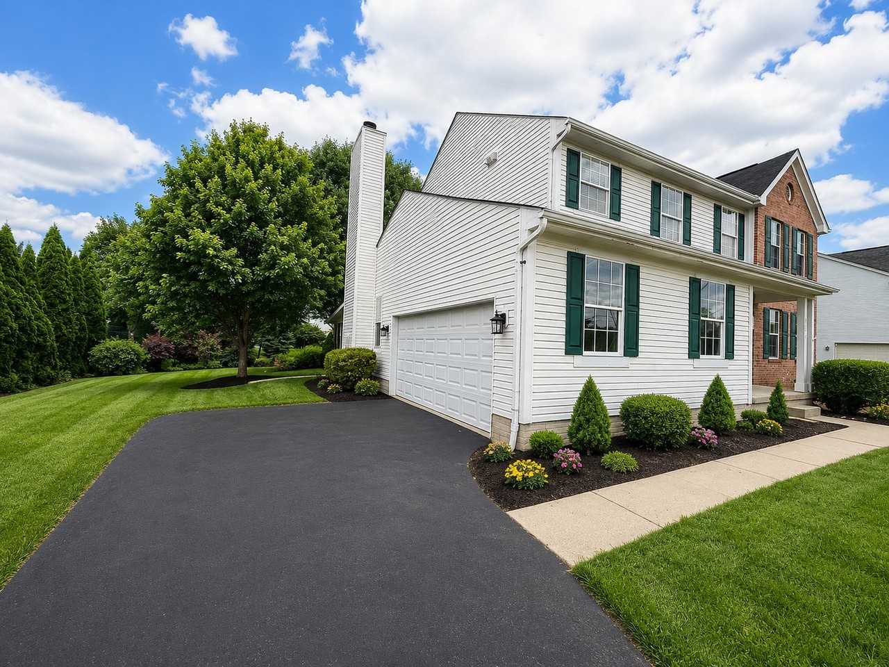5990 Rings Rd - Photo 2 of 40