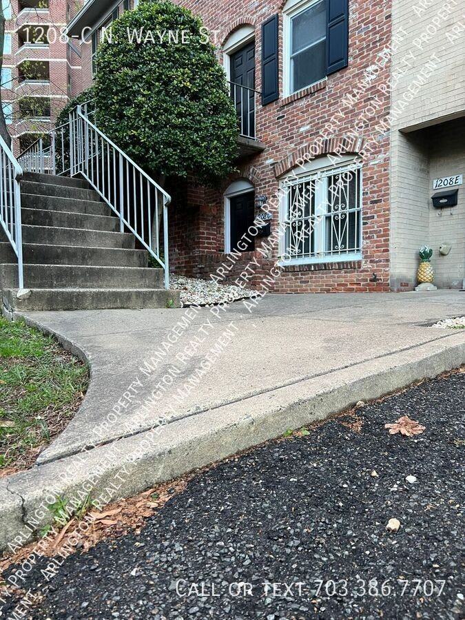 1208 N Wayne St Unit C