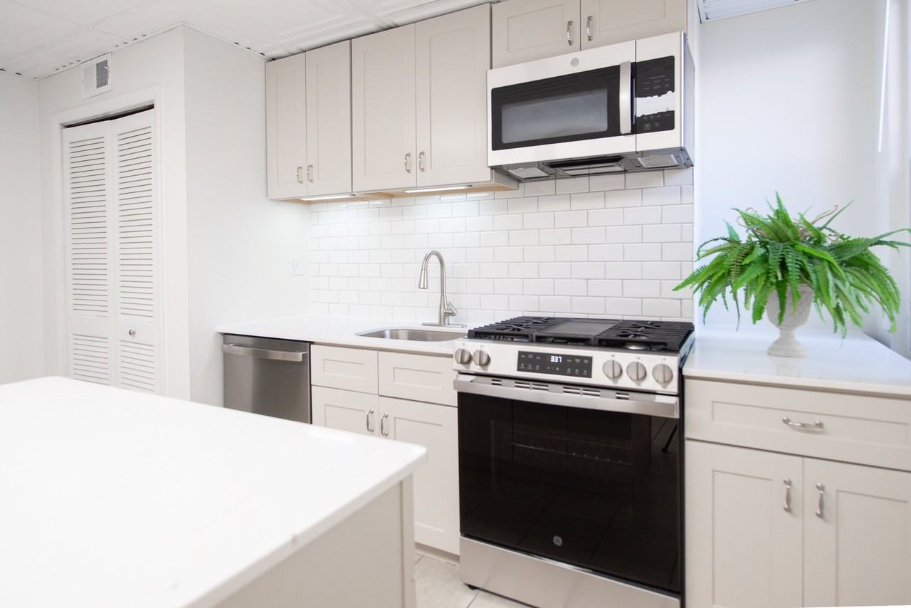 455 Fairmount Ave #2 - Photo 5 of 24