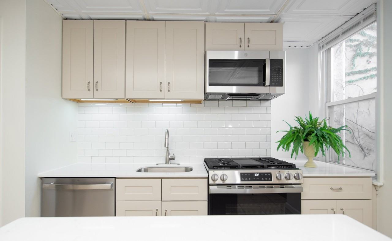 455 Fairmount Ave #2 - Photo 7 of 24