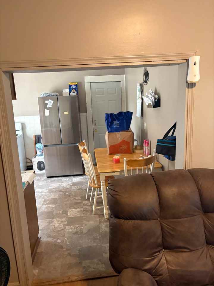 247 Mechanic St #2R - Photo 4 of 12