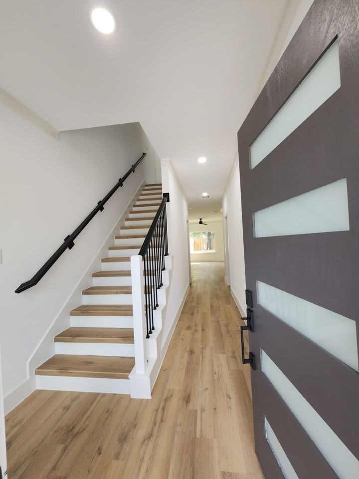 316 S Sandra St #A - Photo 2 of 16