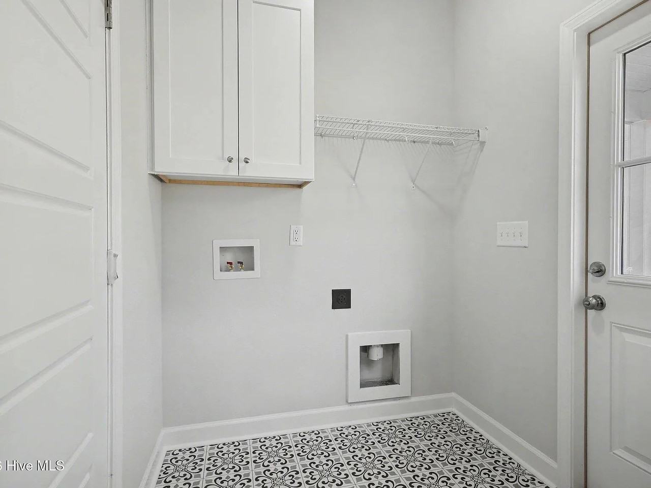 1709 Elizabeth Dr - Photo 7 of 9
