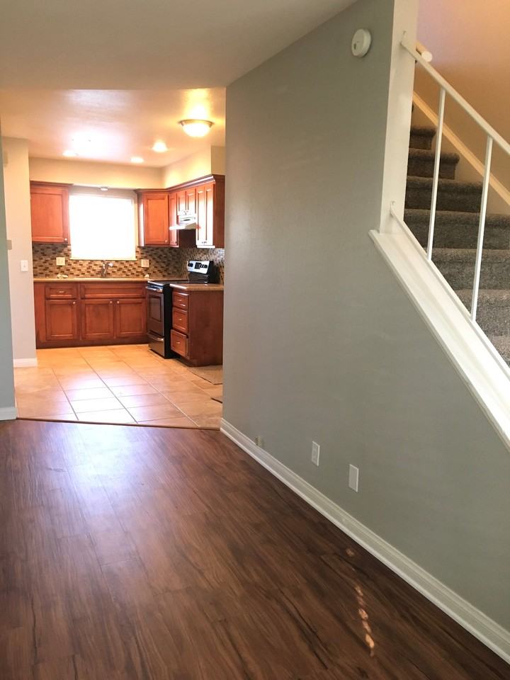 9719 Adams Ave - Photo 7 of 20