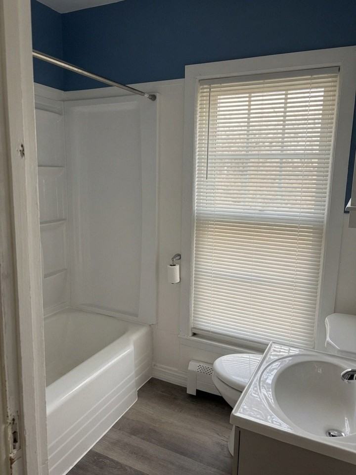 152 Main St #3 - Photo 5 of 9