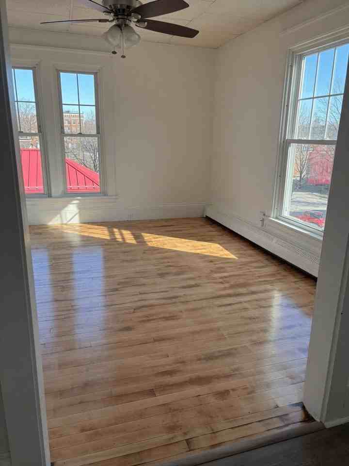 152 Main St #3 - Photo 6 of 9