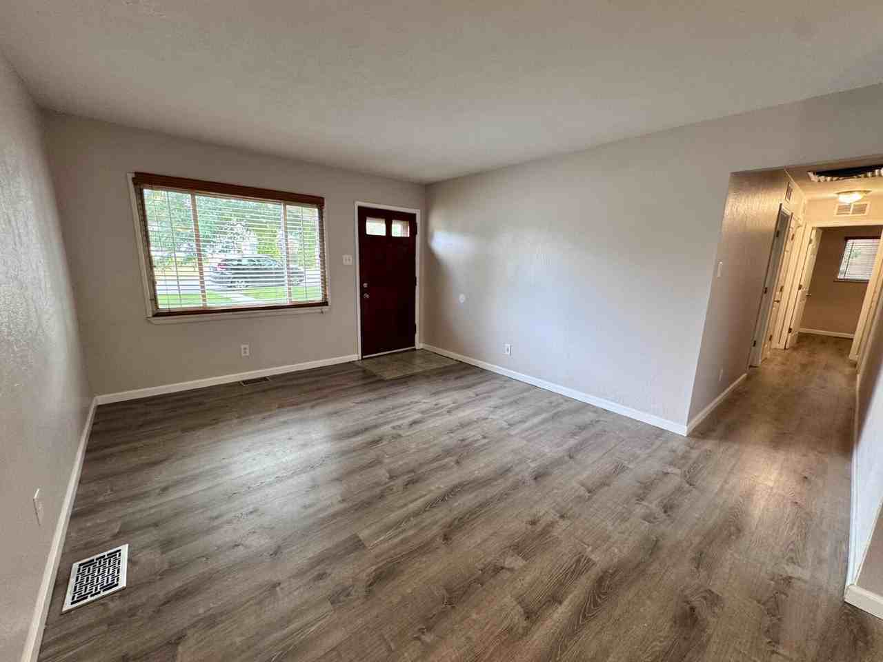3031 S Flamingo Way - Photo 4 of 28