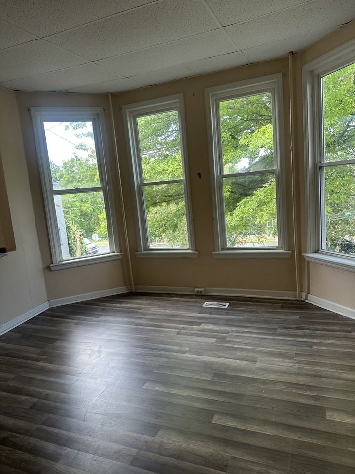 908 Jacob St #1 - Photo 6 of 8