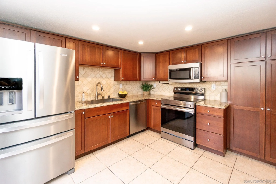 4219 Felton St #2 - Photo 3 of 24