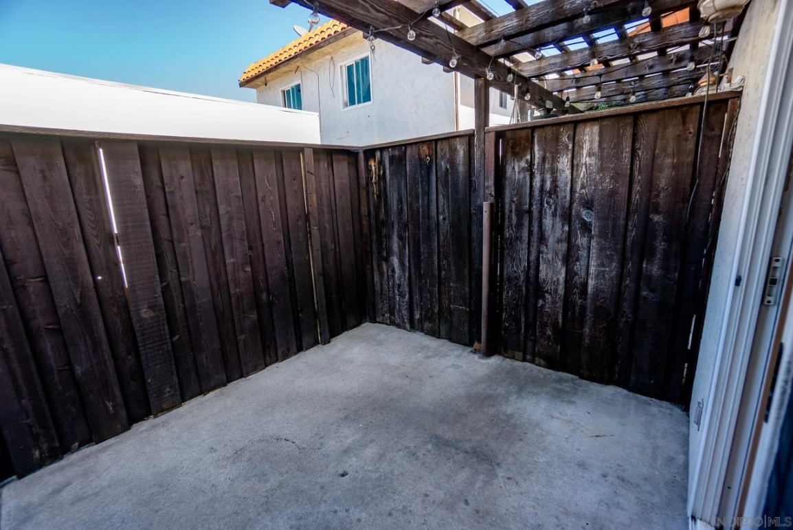 4219 Felton St #2 - Photo 6 of 24