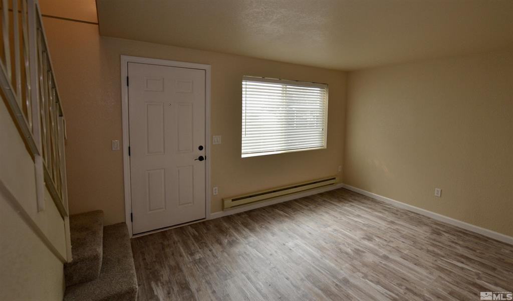 1278 Redwood Cir #3 - Photo 6 of 13