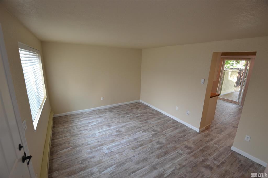 1278 Redwood Cir #3 - Photo 7 of 13