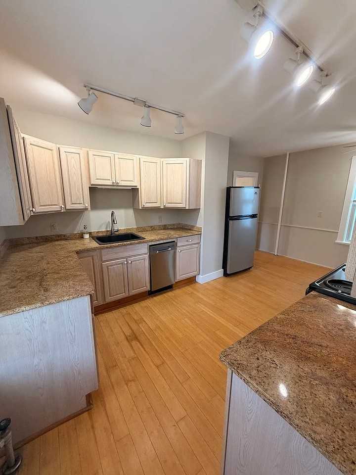 10 Green Ct #NA - Photo 3 of 13