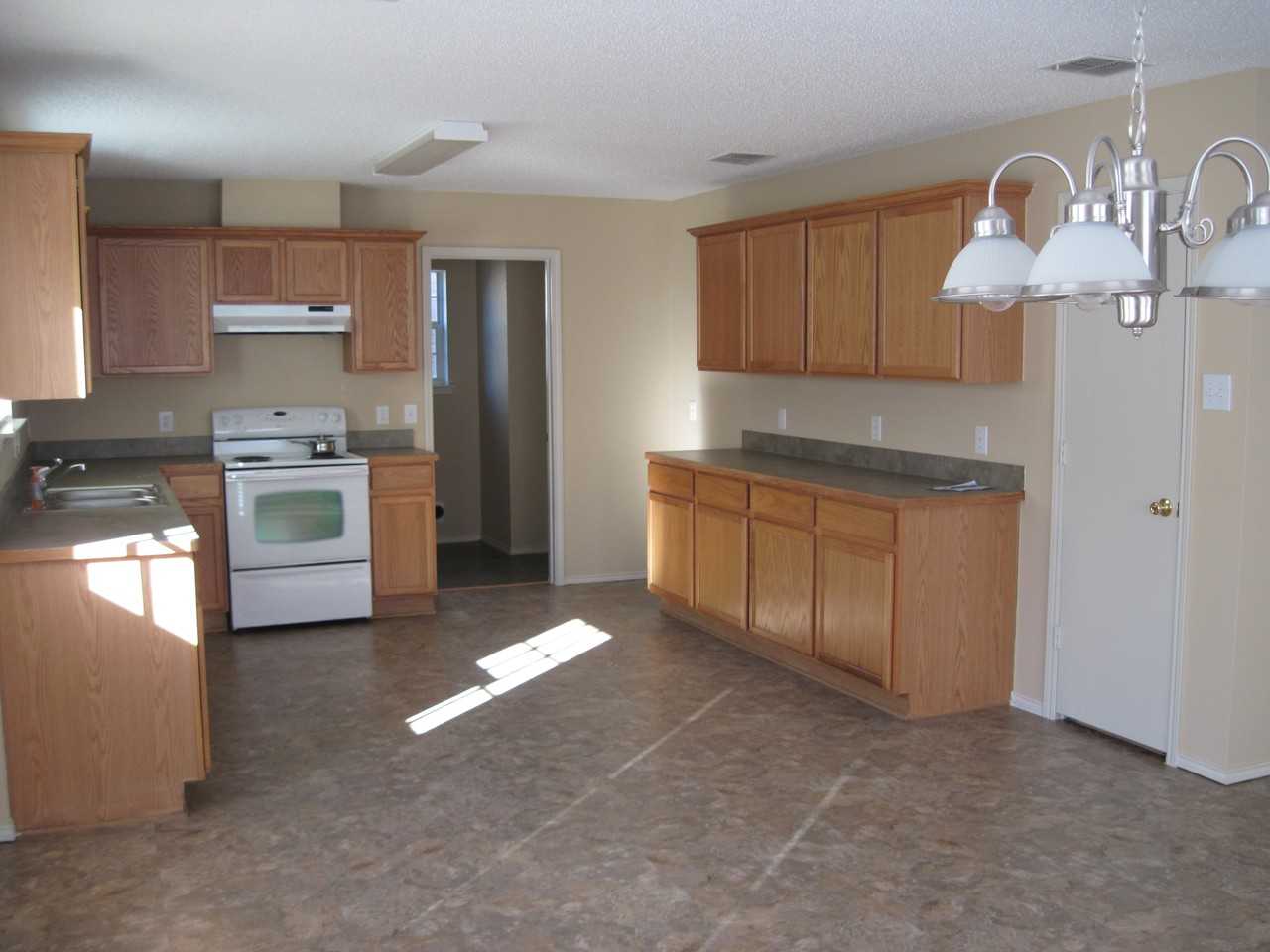 1612 Jewel Ln #NA - Photo 7 of 11