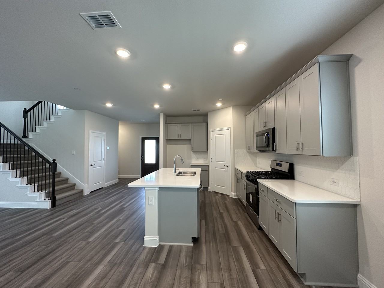 123 Monarch Way #NA - Photo 5 of 36