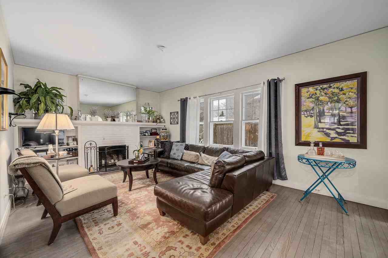 415 S Vine St #NA - Photo 3 of 17
