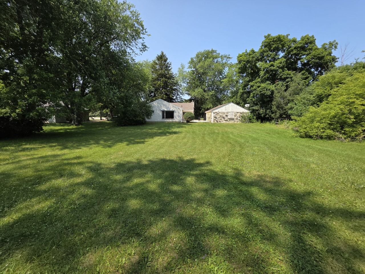 1725 W Mequon Rd #NA - Photo 2 of 13
