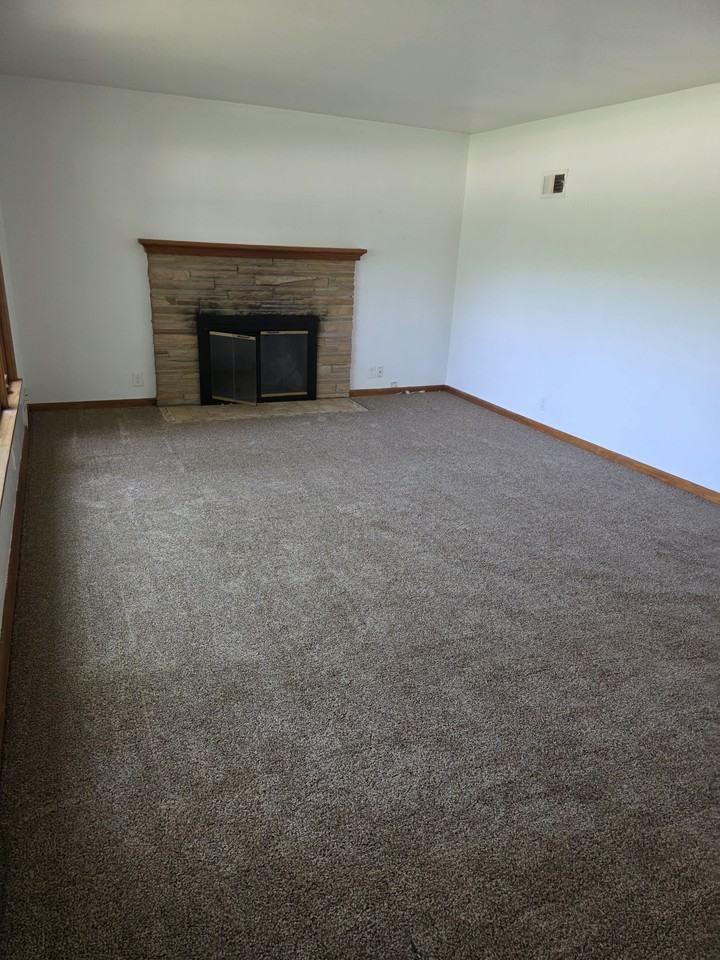 1725 W Mequon Rd #NA - Photo 6 of 13
