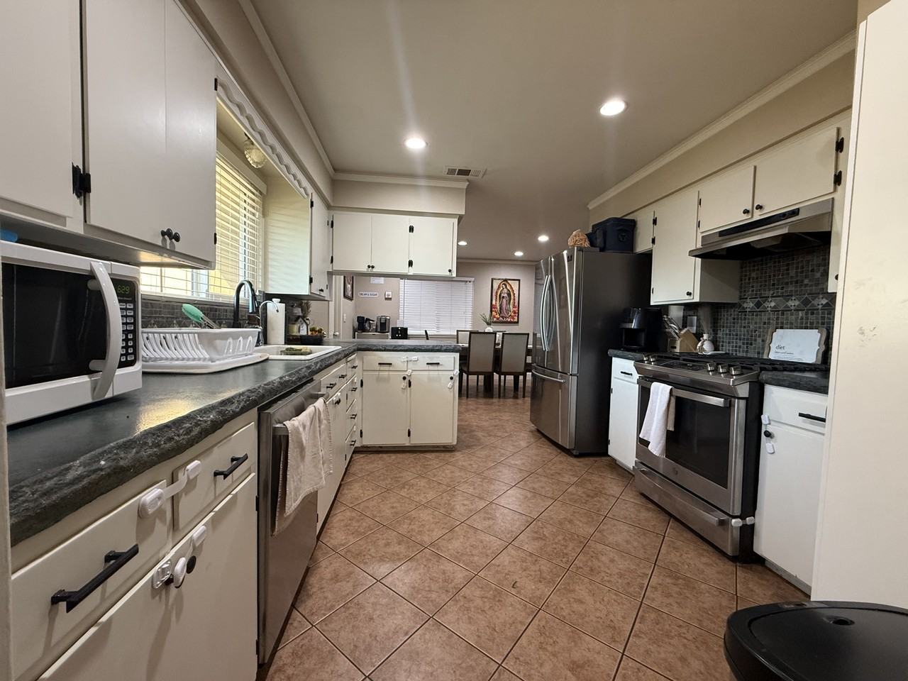 500 E Hickory St - Photo 5 of 6