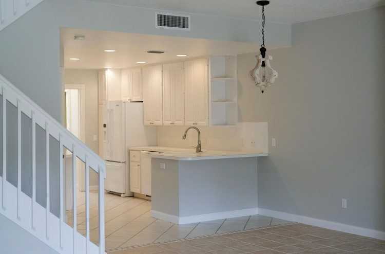 5657 Cove Cir #0 - Photo 2 of 13