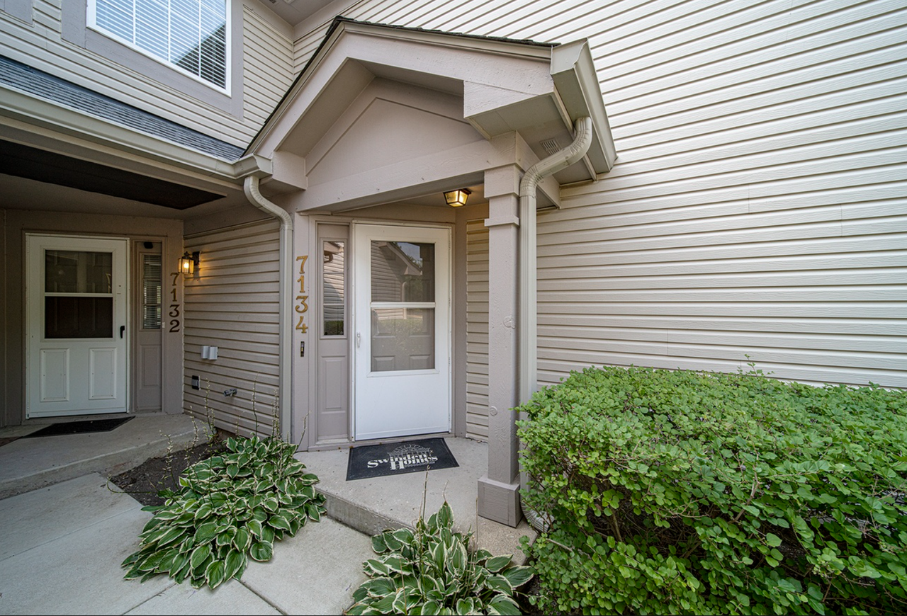 7134 S Stratton Ln #7134 - Photo 4 of 16