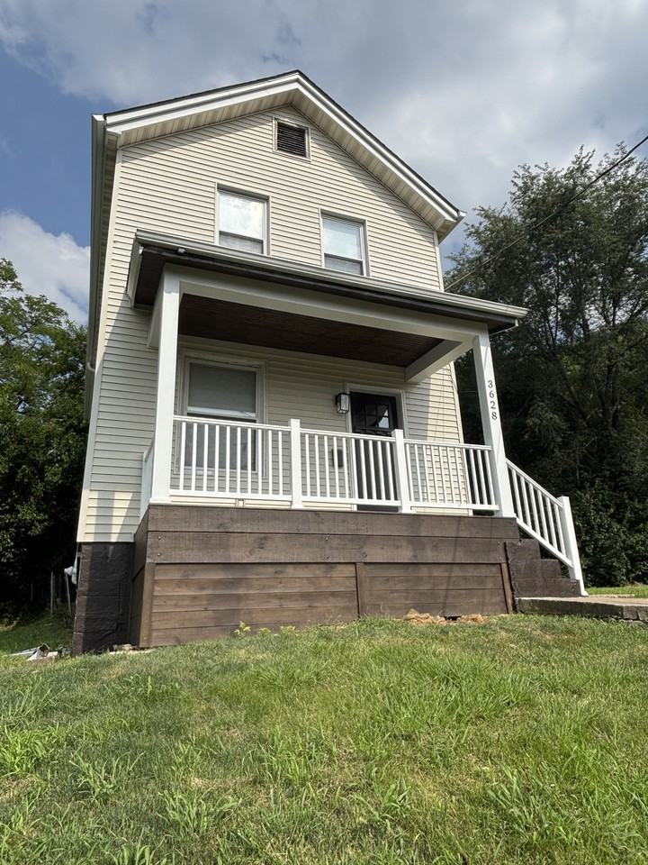 3628 Idlewild Ave #NA - Photo 2 of 16