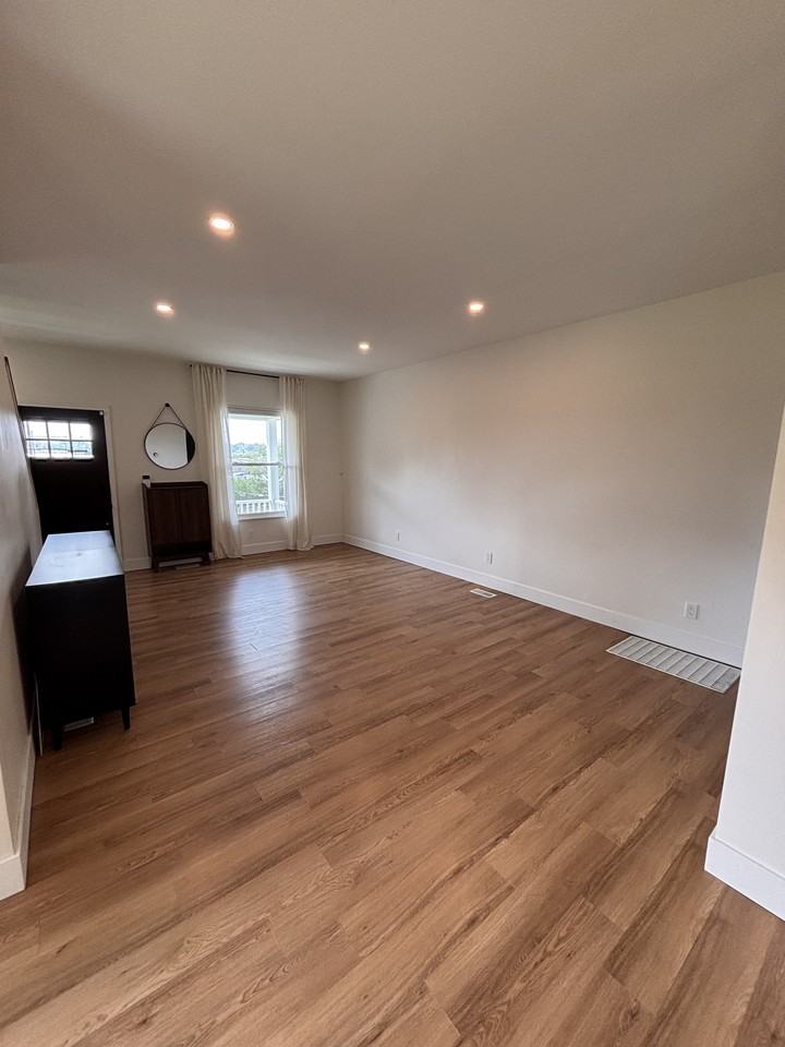 3628 Idlewild Ave #NA - Photo 3 of 16