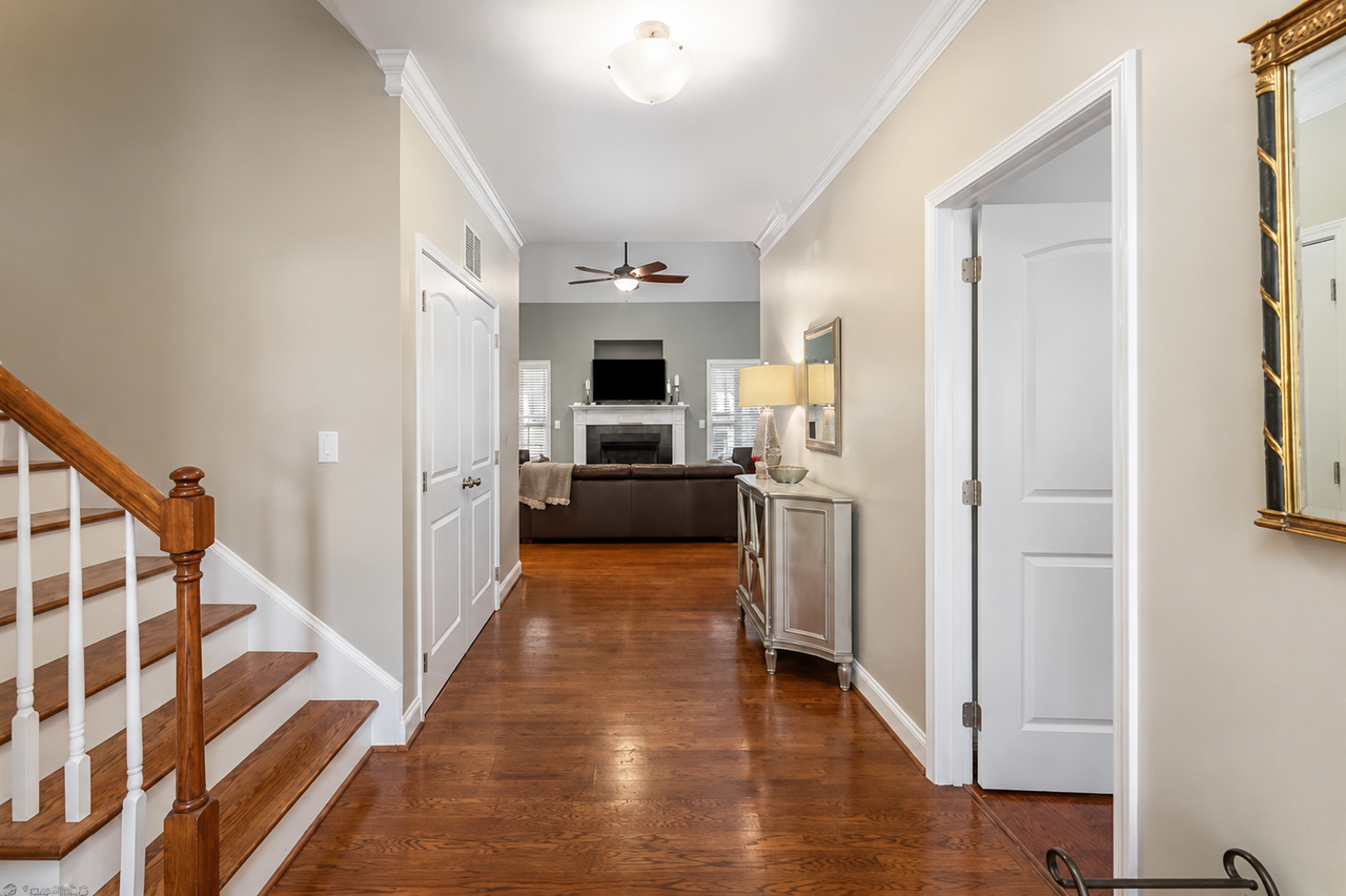 390 Quick Silver Dr #NA - Photo 3 of 20