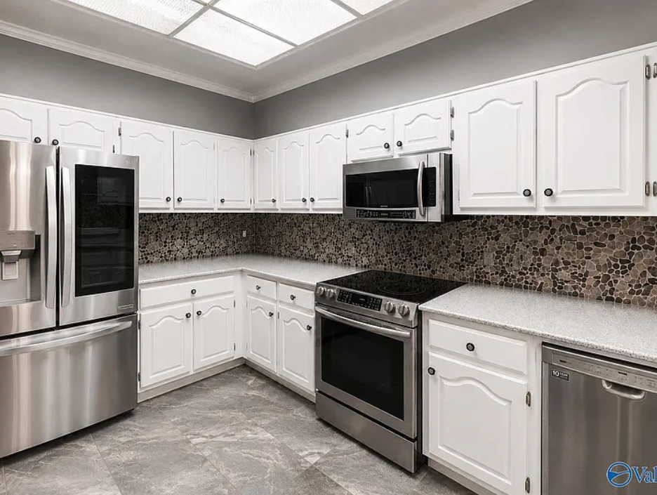 1561 River Bend Pl Se #NA - Photo 3 of 8