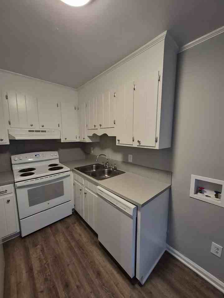 West Meadows - Photo 5 of 31