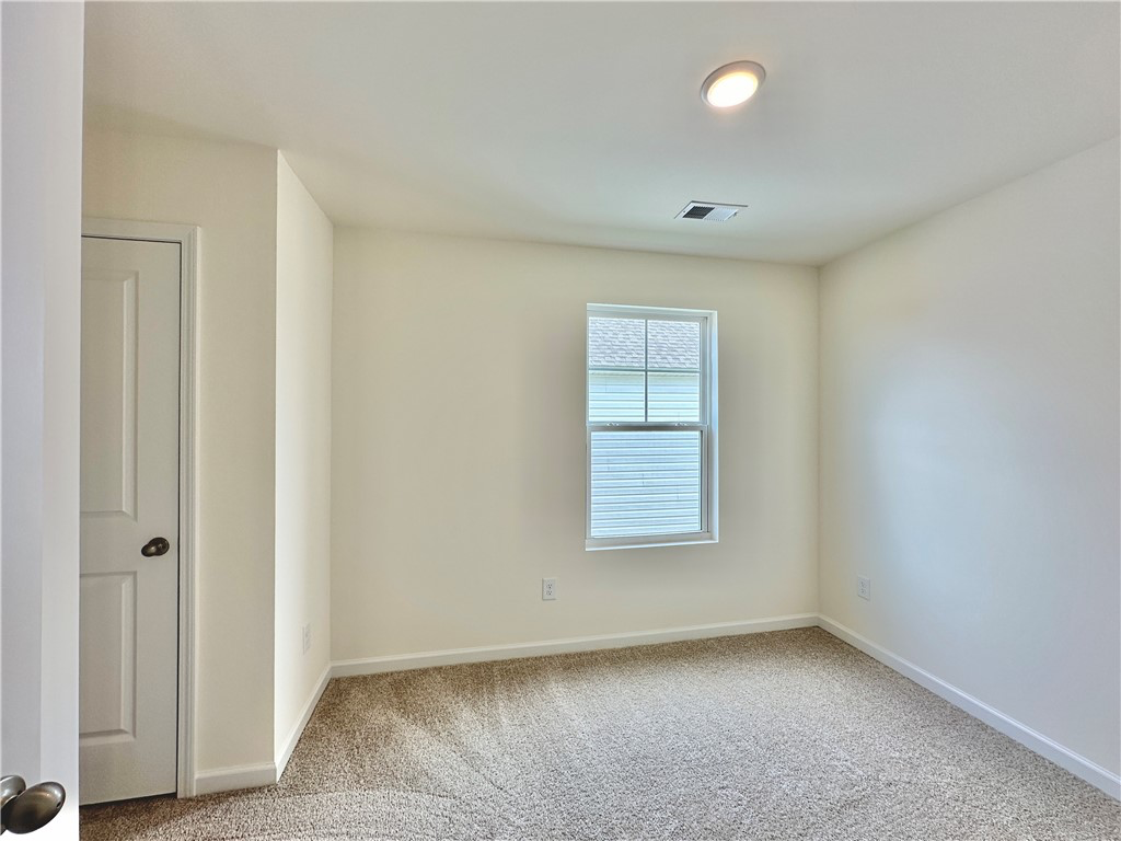 467 Seaborn Circle - Photo 7 of 9