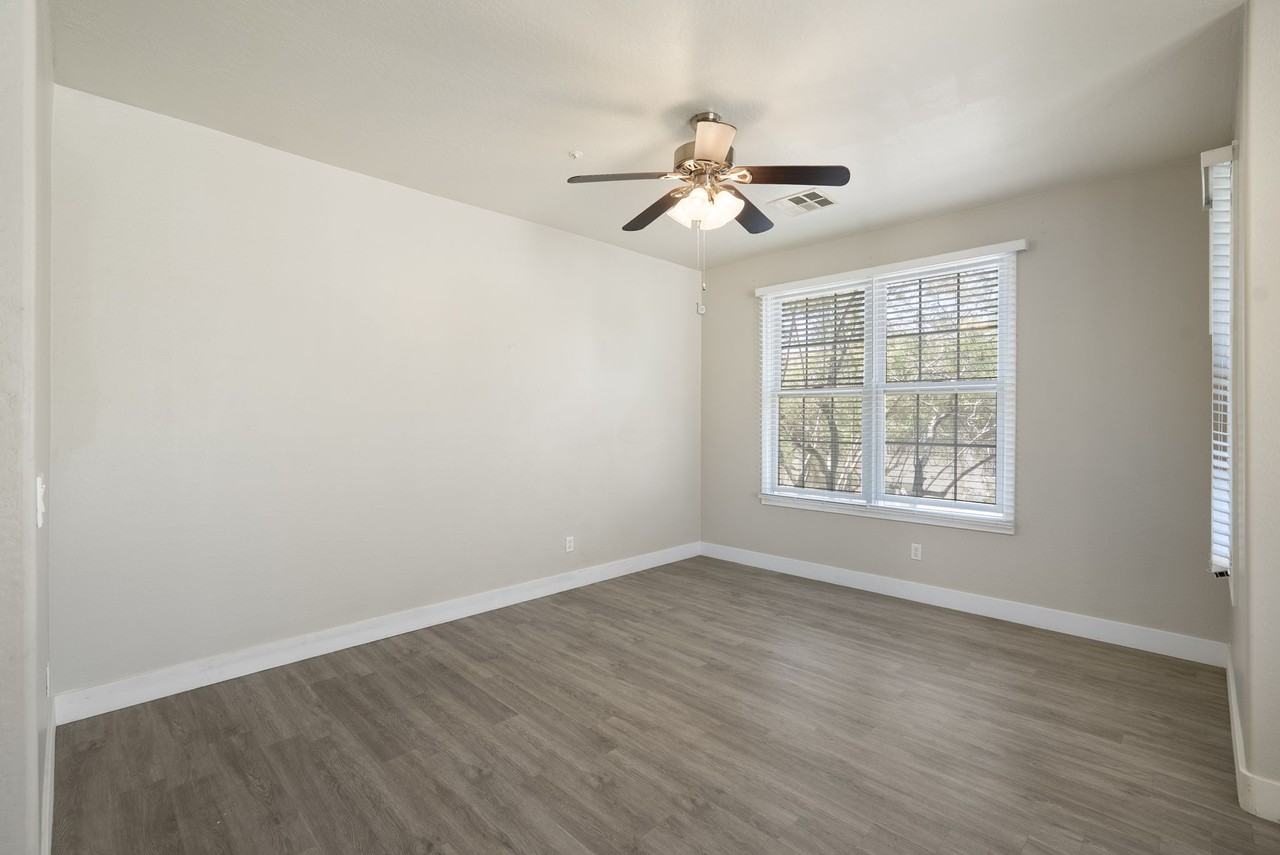 28928 N 124th Ln #28928 - Photo 7 of 50