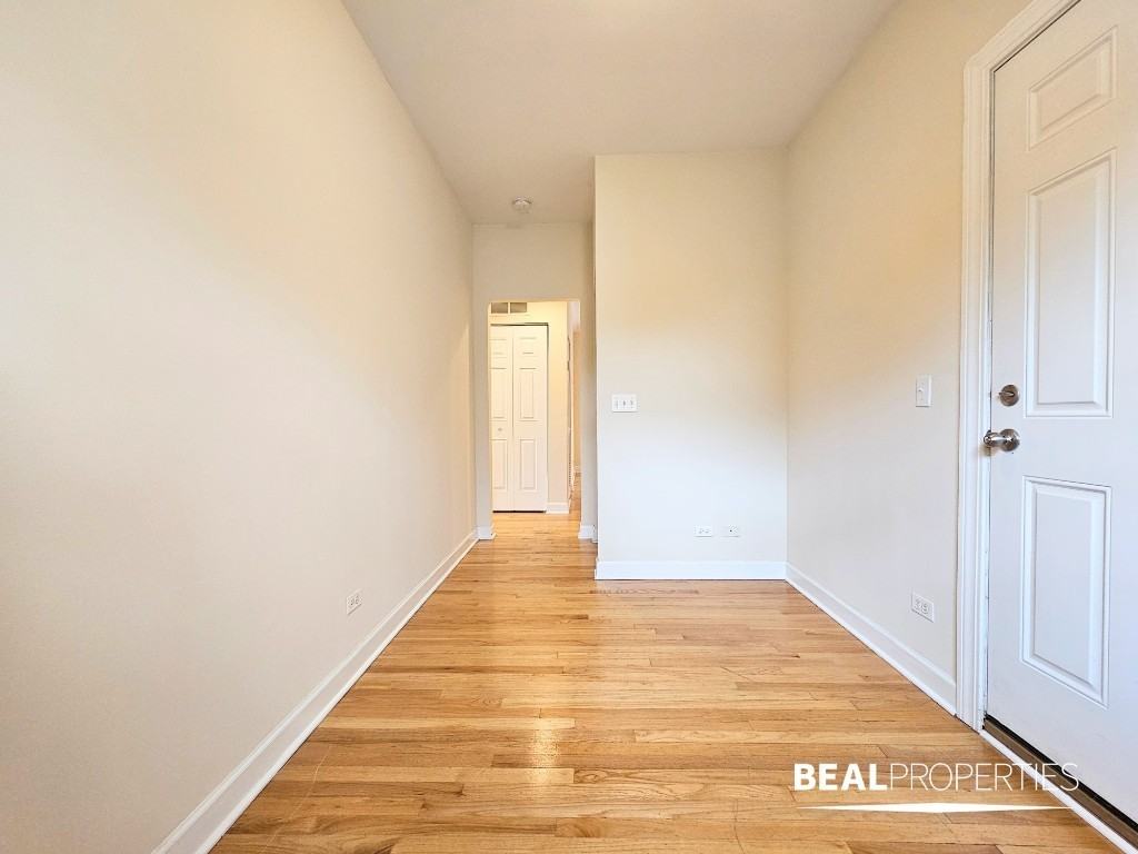 3246 N Clifton Ave - Photo 5 of 14