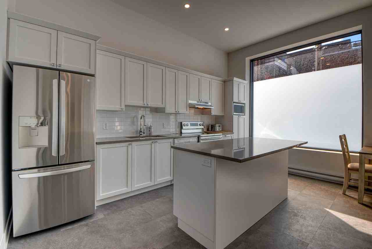 2006 Rue Cartier - Photo 4 of 7