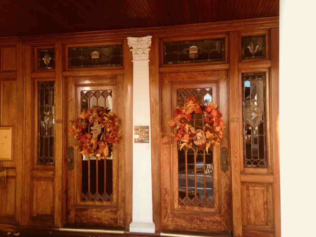 498 Hanover St #1 - Photo 5 of 8
