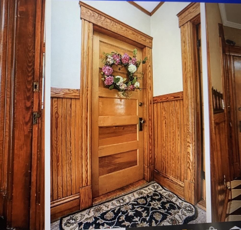 498 Hanover St #1 - Photo 6 of 8