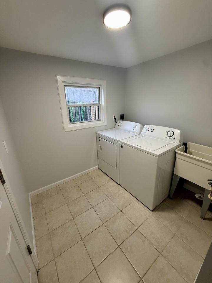 1939 E Oakdale St #NA - Photo 5 of 14