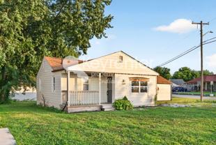 10 Locust Dr - Photo 1 of 1