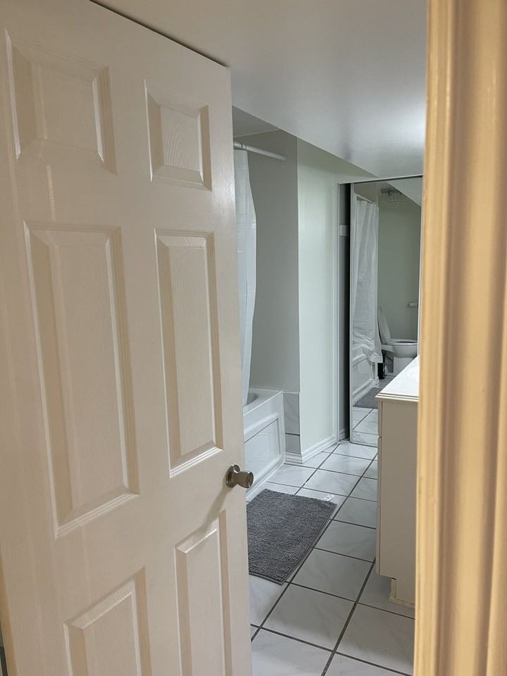 43 Canter Crt - Photo 4 of 11