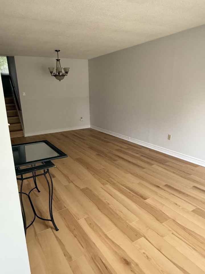 93 Elora Dr - Photo 2 of 18