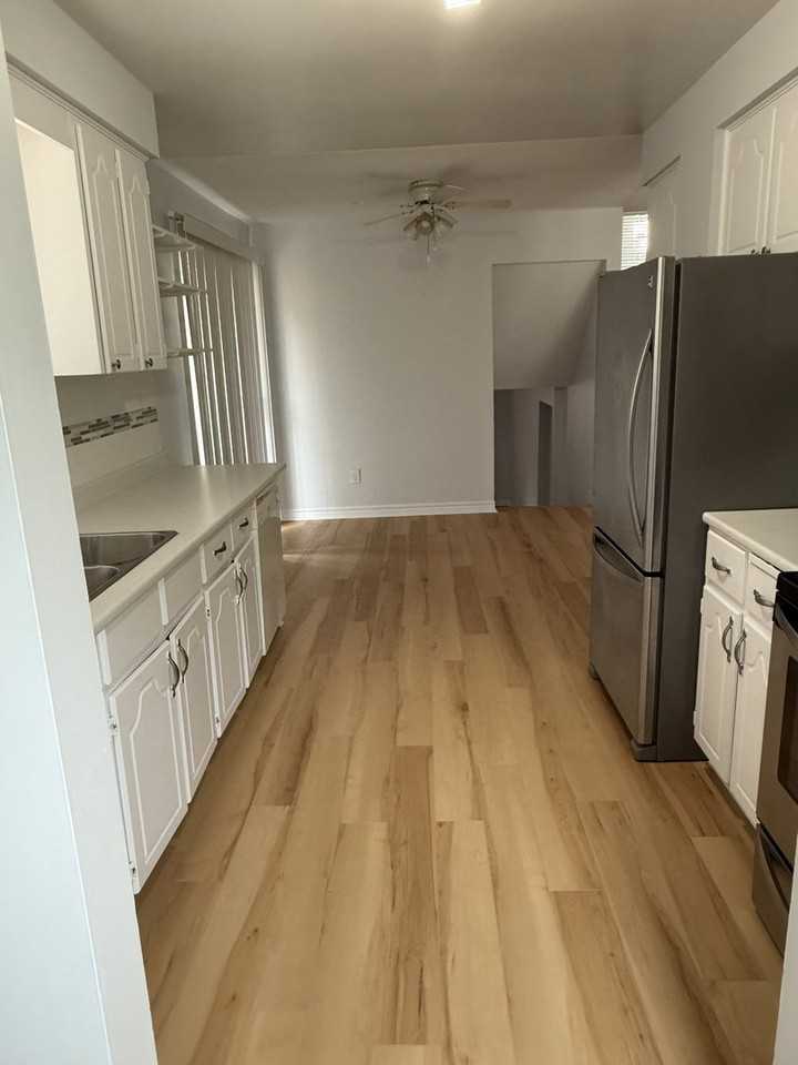 93 Elora Dr - Photo 5 of 18