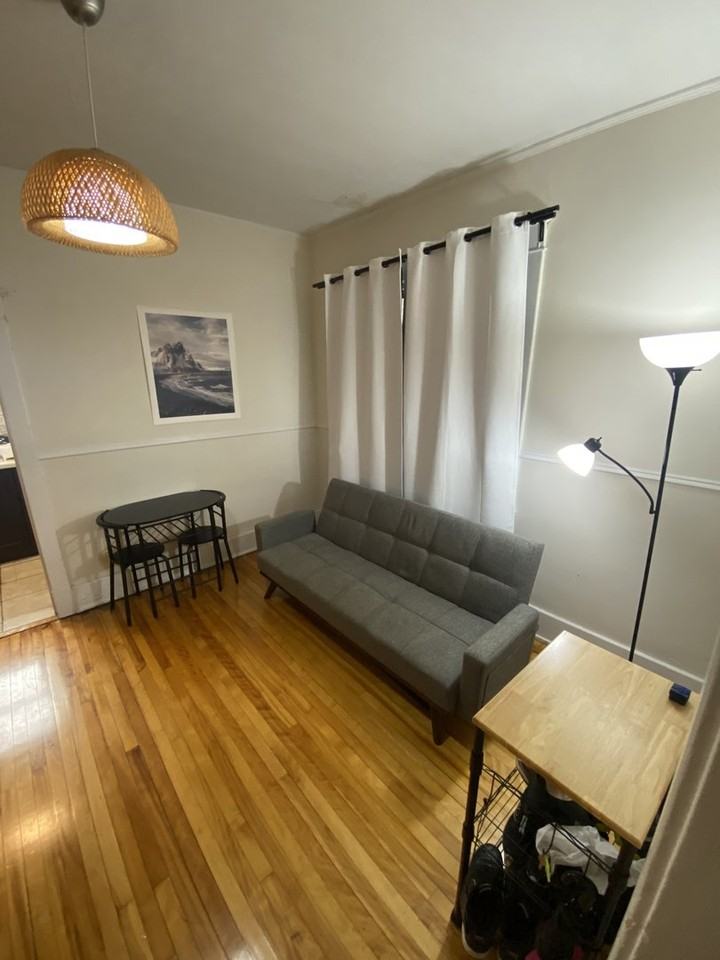 416 Somerset St W - Photo 2 of 8