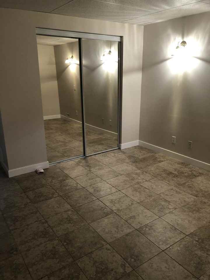 2120 8 Ave Ne - Photo 4 of 9