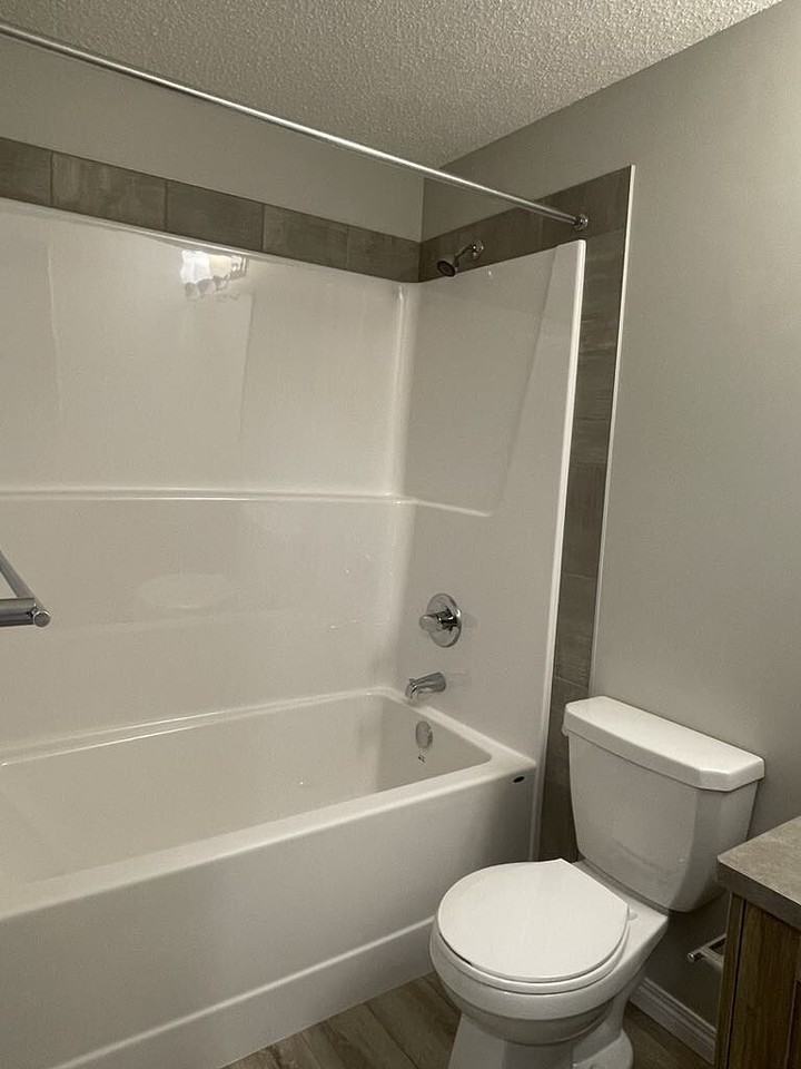 139 Homestead Pk Ne - Photo 3 of 10